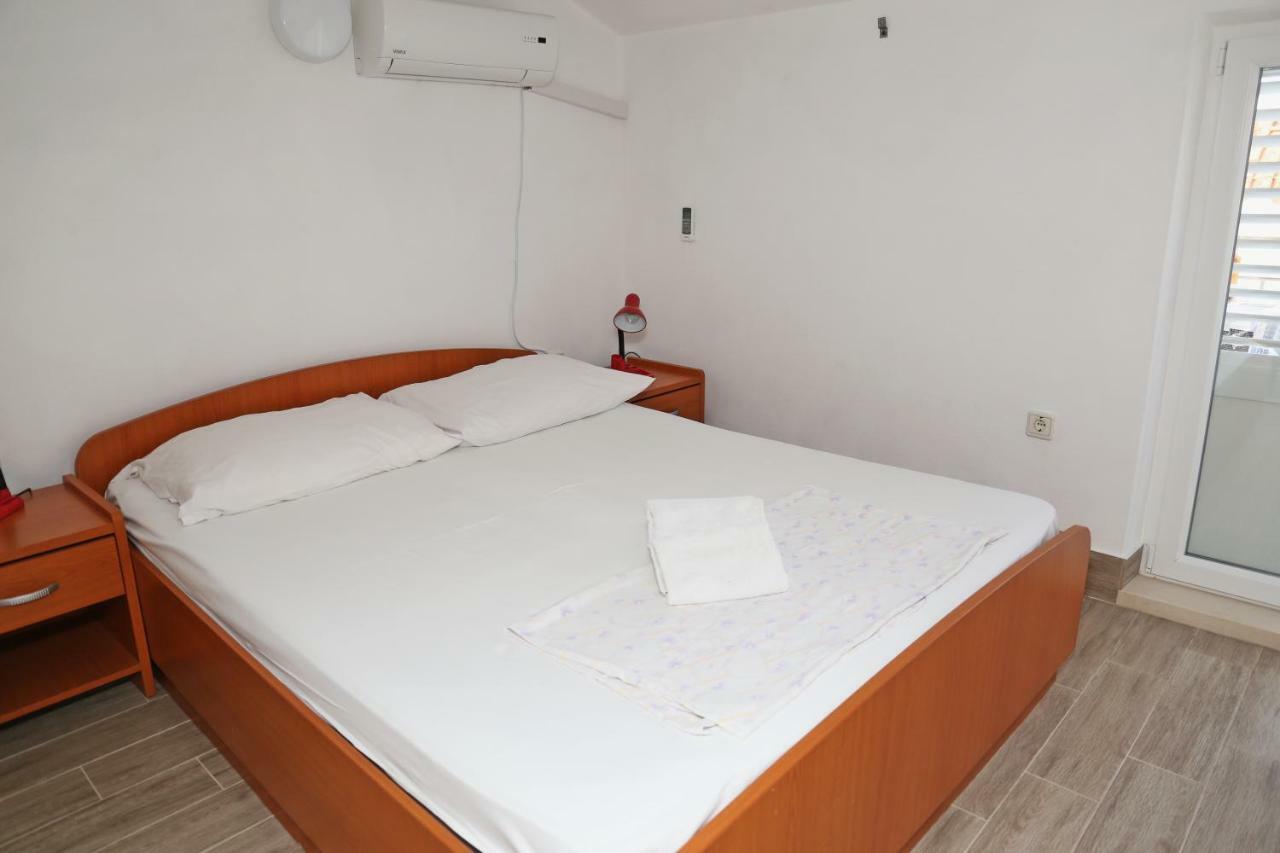 Apartments Katica 룸바르다 외부 사진