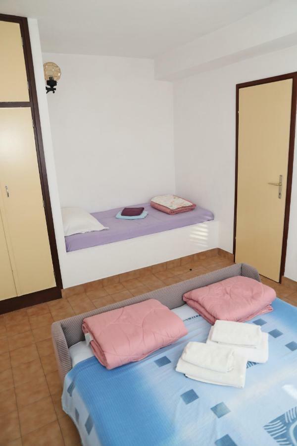 Apartments Katica 룸바르다 외부 사진