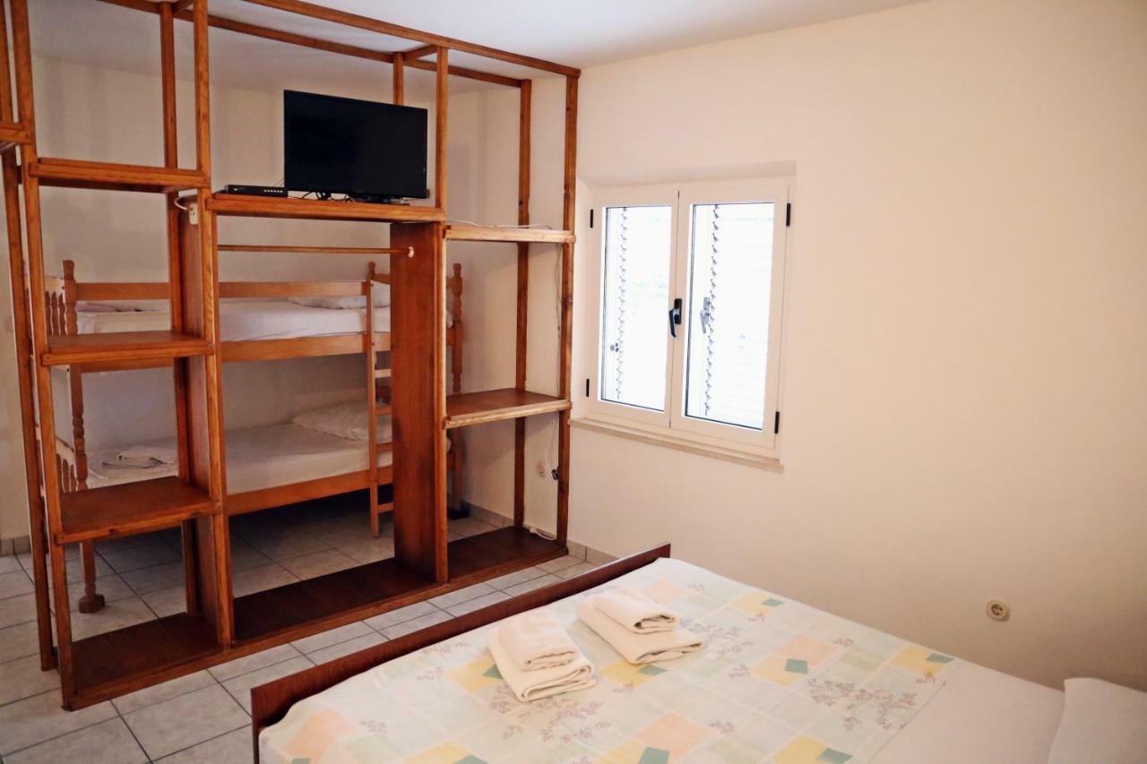 Apartments Katica 룸바르다 외부 사진