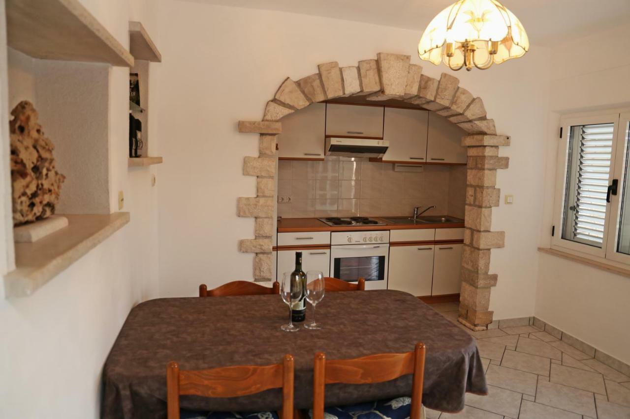 Apartments Katica 룸바르다 외부 사진
