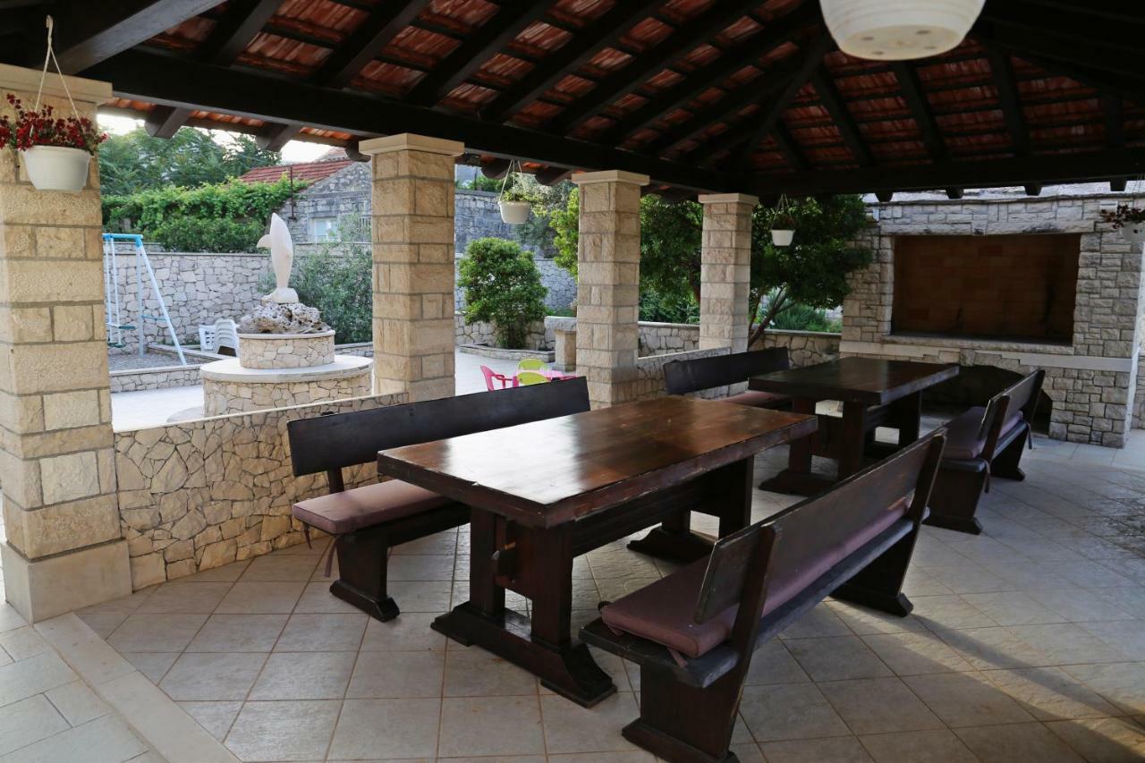 Apartments Katica 룸바르다 외부 사진