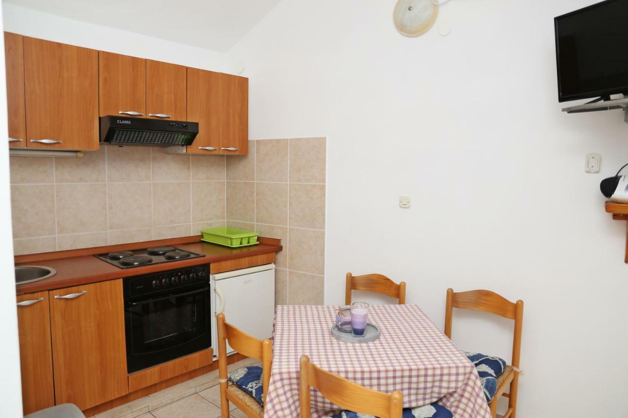 Apartments Katica 룸바르다 외부 사진