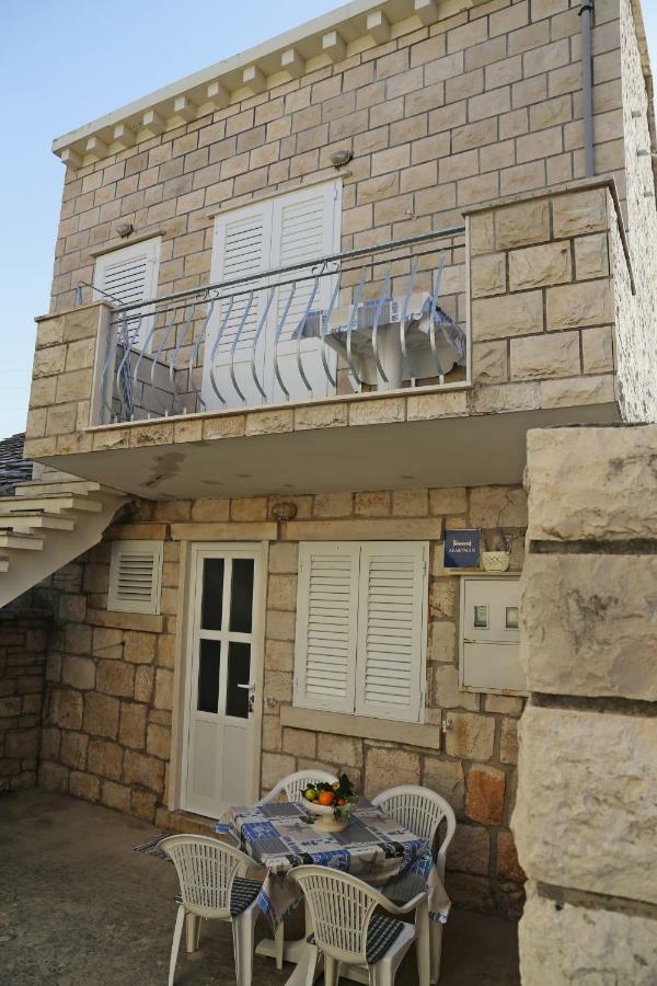 Apartments Katica 룸바르다 외부 사진