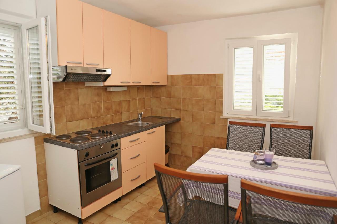 Apartments Katica 룸바르다 외부 사진