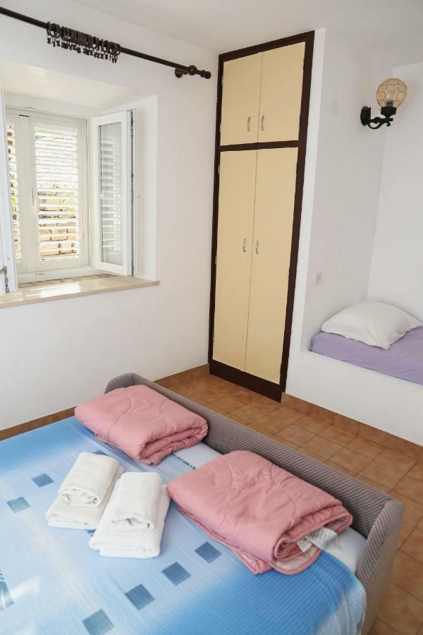 Apartments Katica 룸바르다 외부 사진